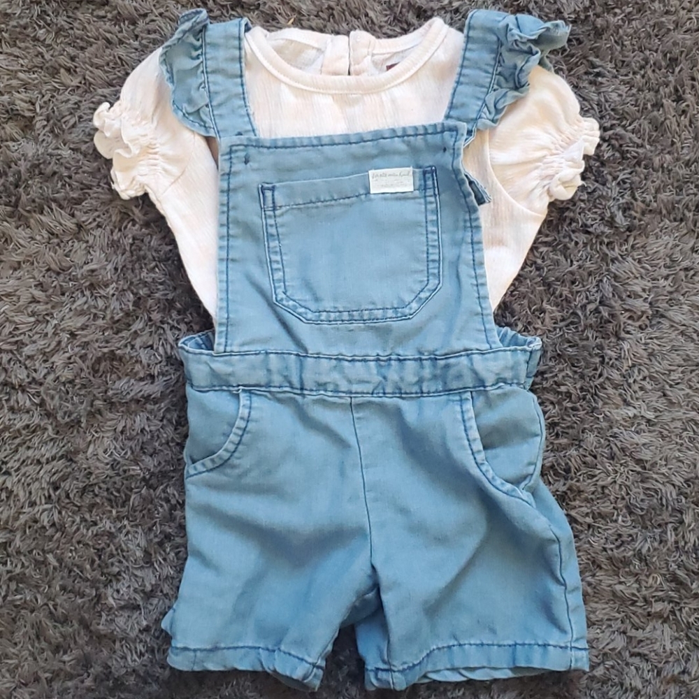 7 For All Mankind overall shorts and shirt.